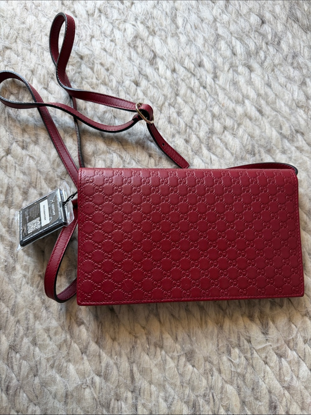 Gucci Burgundy Embossed Leather Crossbody Wallet - Picture 6 of 6